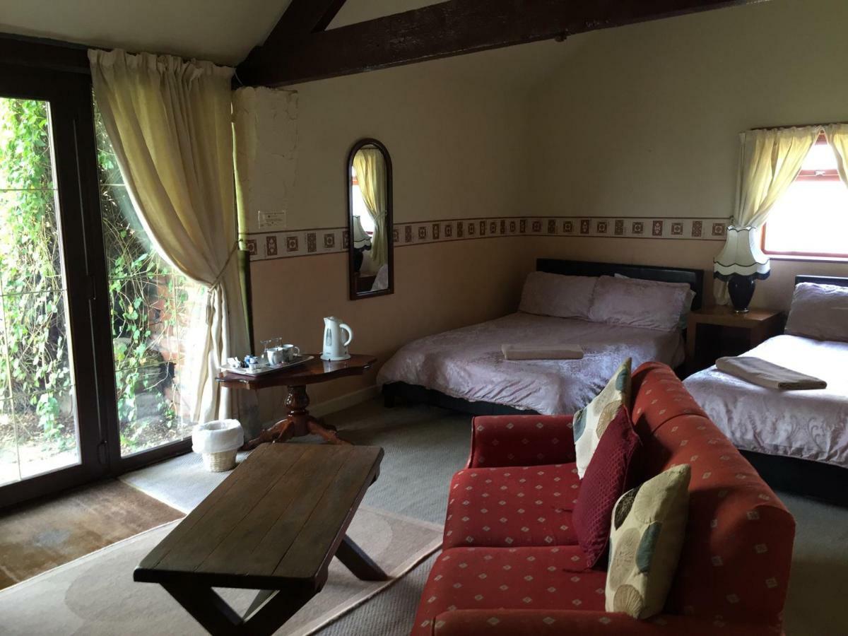 Rolandscroft Guest House Pontefract Extérieur photo
