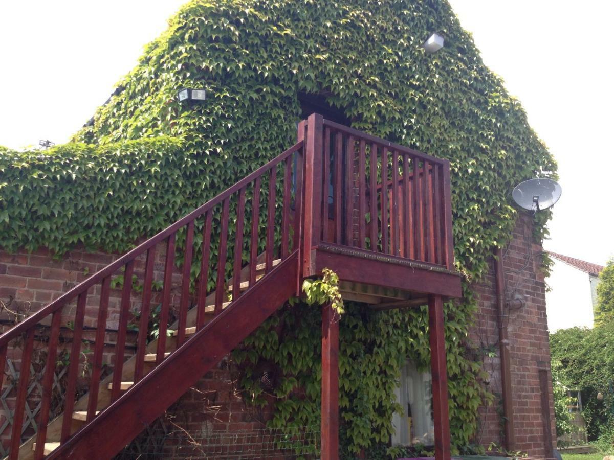 Rolandscroft Guest House Pontefract Extérieur photo